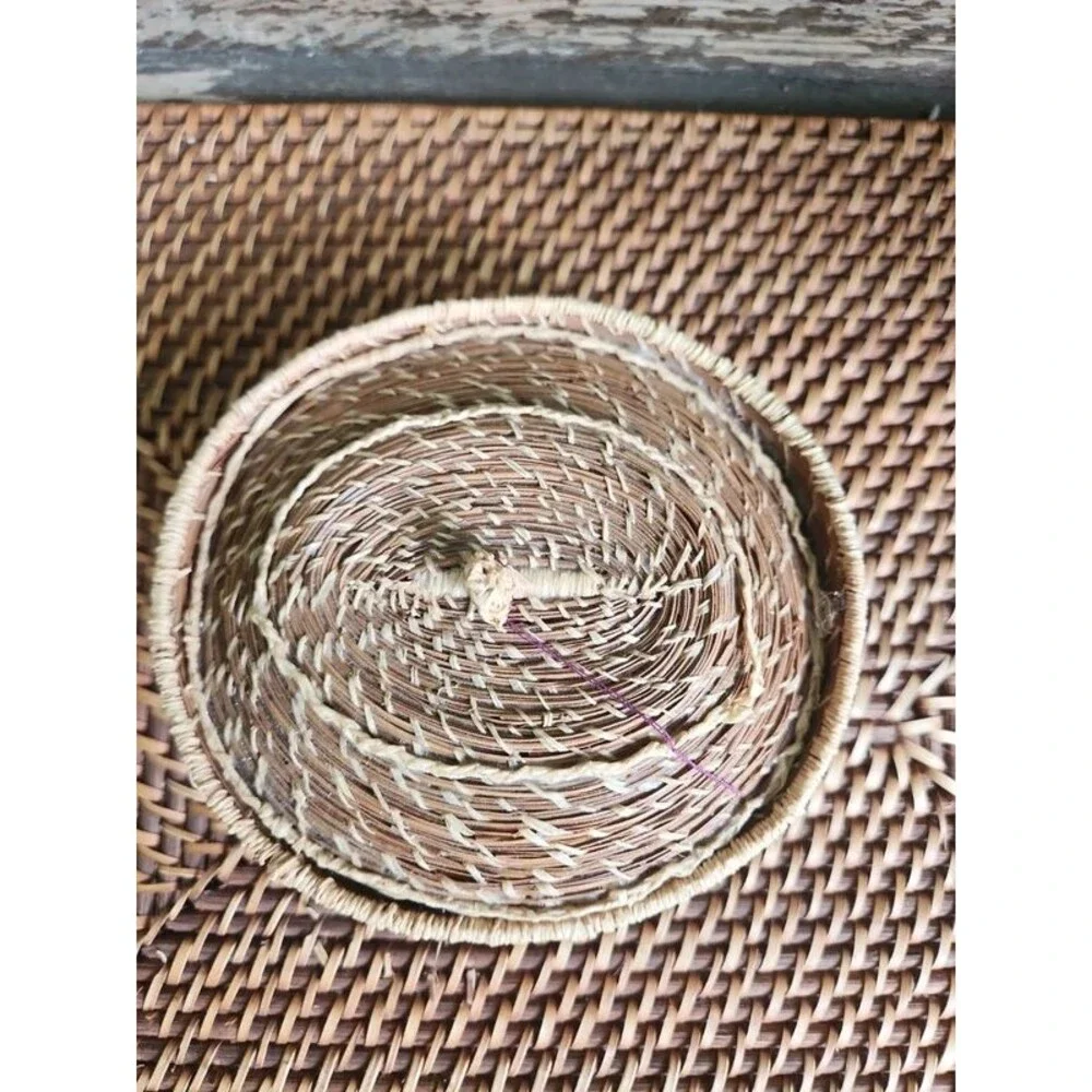 Handwoven basket with lid  Finely Handwoven Small Trinkets, Jewelry, Doodads, 6